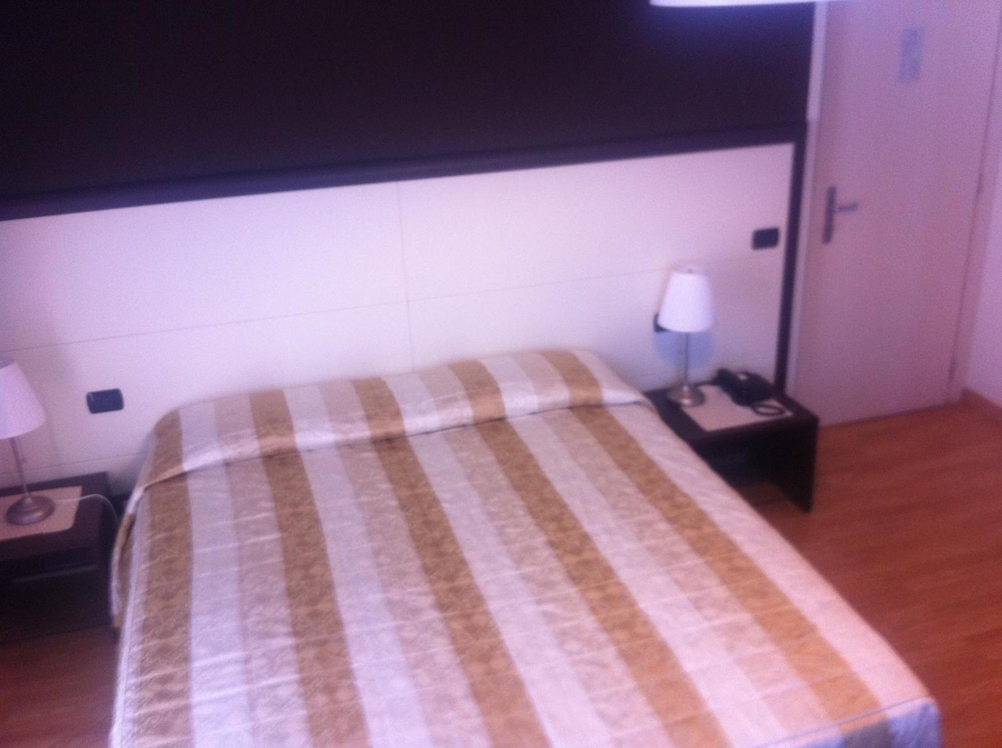Lido Hotel 3*