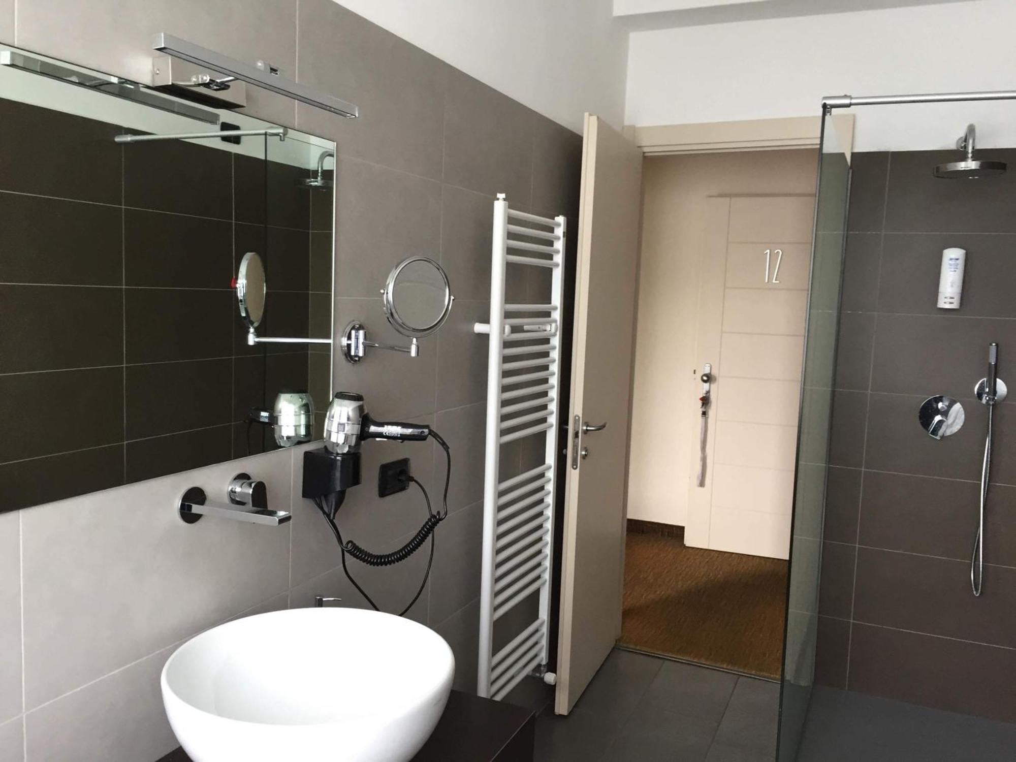 Lido Hotel 3*